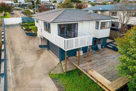 Photo of property in 39 Garton Drive, Massey, Auckland, 0614