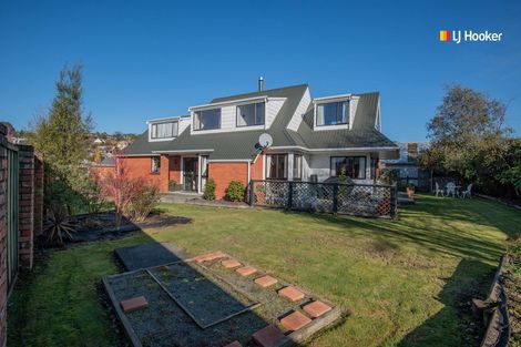 Photo of property in 61 Kinmont Crescent, Kinmont Park, Mosgiel, 9024