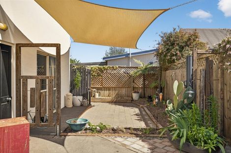 Photo of property in 2/44 Shakespeare Road, Waltham, Christchurch, 8023