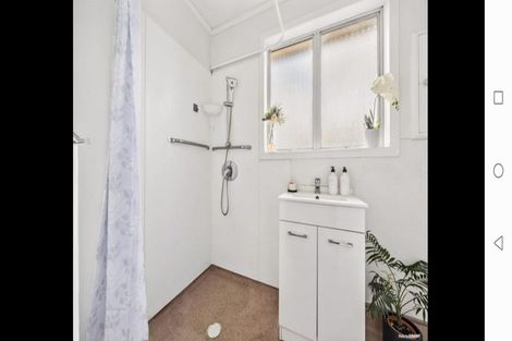 Photo of property in 2/3172 Great North Road, New Lynn, Auckland, 0600