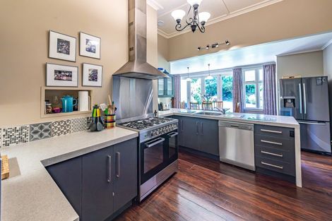 Photo of property in 29 Mount View Road, Bastia Hill, Whanganui, 4500