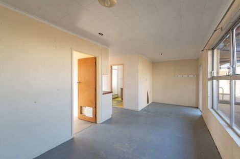 Photo of property in 56 Karewa Parade, Papamoa Beach, Papamoa, 3118