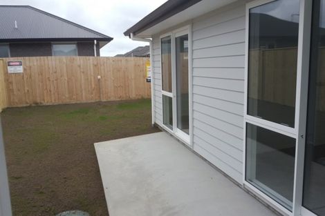Photo of property in 16 Perla Road, Pukekohe, 2120