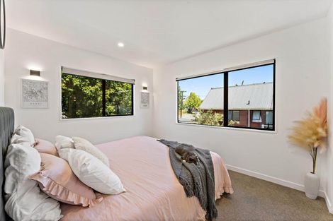 Photo of property in 1/85 Kaurilands Road, Titirangi, Auckland, 0604