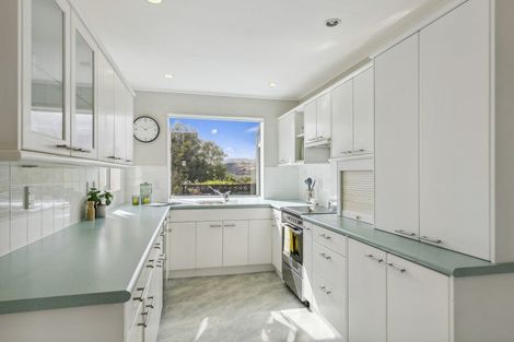 Photo of property in 17 Westhaven Drive, Tawa, Wellington, 5028