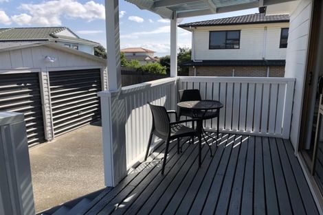 Photo of property in 4 Caringbah Drive, Papatoetoe, Auckland, 2025