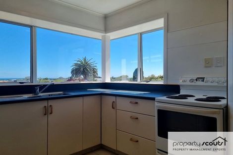 Photo of property in 8 Lismore Street, Strandon, New Plymouth, 4312