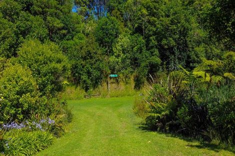 Photo of property in Tapuae, 26 Washer Road, Omata, New Plymouth, 4374