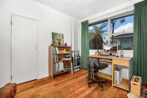 Photo of property in 10 Robert Allan Way, Pakuranga Heights, Auckland, 2010