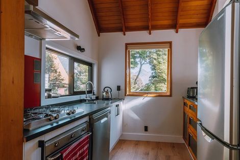 Photo of property in 265 Fernhill Road, Sunshine Bay, Queenstown, 9300