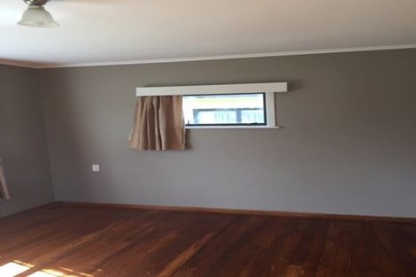 Photo of property in 42 Tawa Crescent, Manurewa, Auckland, 2102