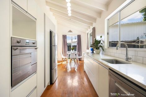 Photo of property in 220 Pembroke Road, Wilton, Wellington, 6012