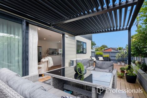 Photo of property in 1/51 Kings Crescent, Hutt Central, Lower Hutt, 5010