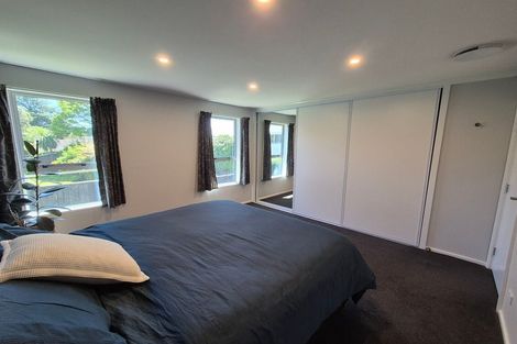 Photo of property in 2 Hawkswood Place, Avonhead, Christchurch, 8042