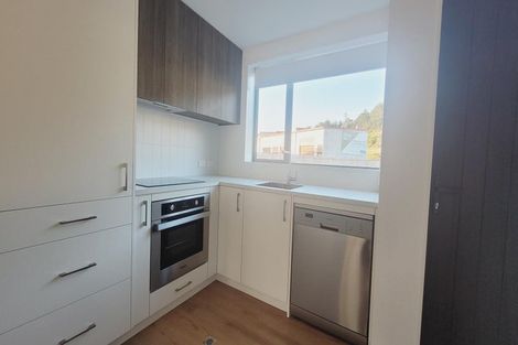 Photo of property in 88 Ara Paiwhenua, Tawa, Wellington, 5028