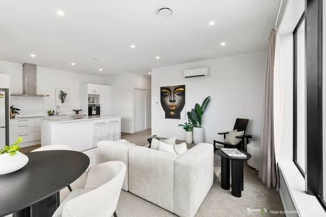 Photo of property in 301/2u Onepu Road, Kilbirnie, Wellington, 6022
