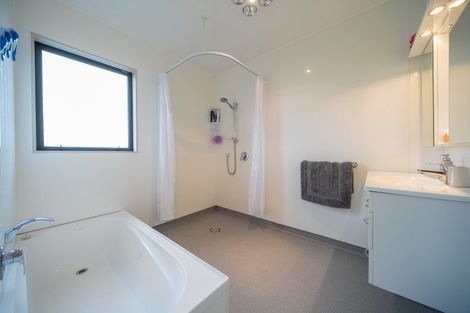 Photo of property in 1085c Hillside-manapouri Road, Manapouri, Te Anau, 9679