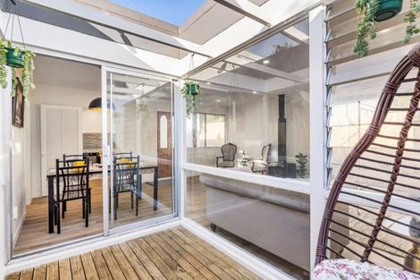 Photo of property in 1/8 Wilbur Place, Pakuranga Heights, Auckland, 2010