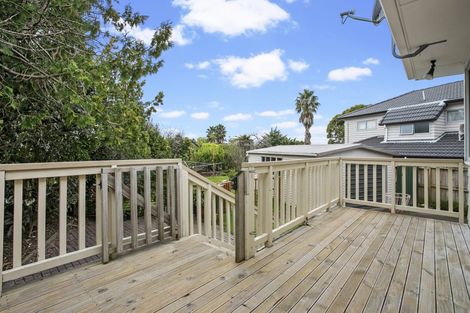 Photo of property in 20 Cron Avenue, Te Atatu South, Auckland, 0610