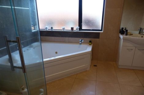 Photo of property in 9 Corsham Grove, Churton Park, Wellington, 6037