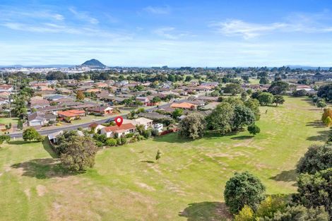 Photo of property in 33 Russley Drive, Mount Maunganui, 3116