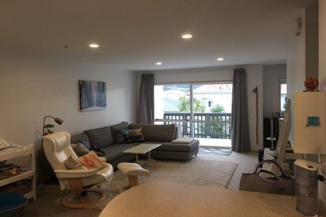 Photo of property in 33u2 Hiropi Street, Newtown, Wellington, 6021