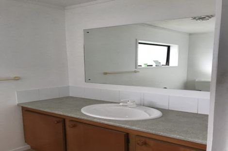 Photo of property in 197 Vipond Road, Stanmore Bay, Whangaparaoa, 0932