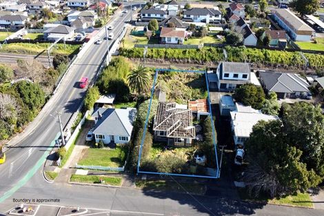 Photo of property in 28 Cambridge Terrace, Papatoetoe, Auckland, 2025