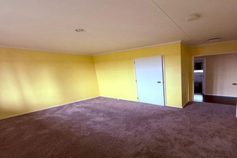 Photo of property in 32 Wai Iti Place, Clendon Park, Auckland, 2103