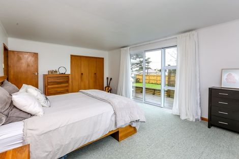 Photo of property in 246 Huatoki Street, Upper Vogeltown, New Plymouth, 4310