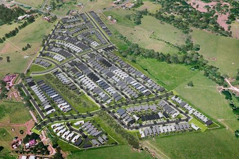 Photo of property in 24 Puwha Street, Massey, 0614