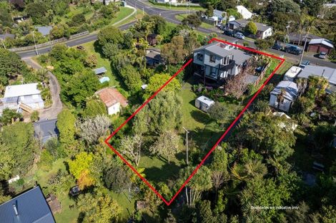 Photo of property in 1 Bay View Road, Raglan, 3225