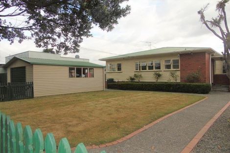 Photo of property in 5 Russell Street, Waterloo, Lower Hutt, 5011