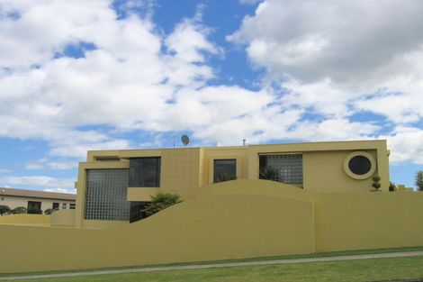 Photo of property in 68 Harvey Street, Waipahihi, Taupo, 3330