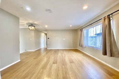 Photo of property in 65 Kerrykeel Drive, Flat Bush, Auckland, 2019