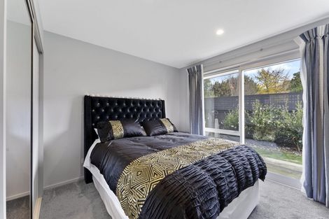 Photo of property in 2/23 Wakelin Place, Redwood, Christchurch, 8051