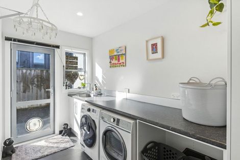 Photo of property in 22 Taranui Way, Paraparaumu Beach, Paraparaumu, 5032