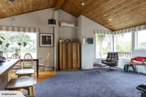 Photo of property in 137 Matipo Road, Te Atatu Peninsula, Auckland, 0610