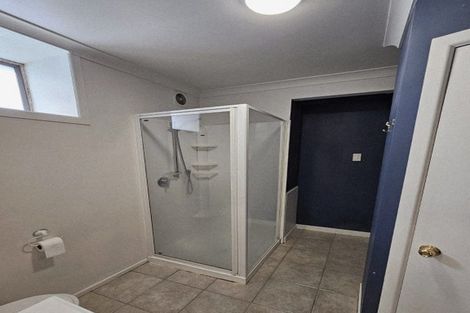 Photo of property in 40 Ruskin Road, Newlands, Wellington, 6037