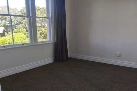 Photo of property in 2 Hinemoa Street, Birkenhead, Auckland, 0626