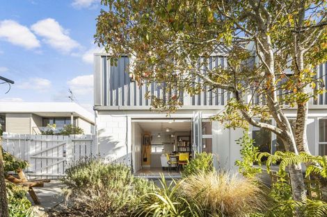 Photo of property in Paddington Apartments, 15/15u Mckinley Crescent, Brooklyn, Wellington, 6021