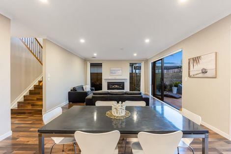 Photo of property in 17 Tawatawa Street, Long Bay, Auckland, 0630