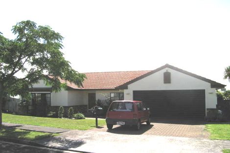 Photo of property in 9 Graven Court, Henderson, Auckland, 0612