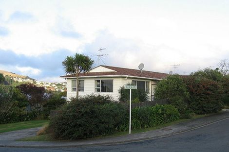 Photo of property in 1 Hillview Crescent, Paparangi, Wellington, 6037