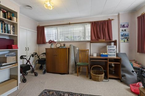 Photo of property in 17 Tui Vale Road, Shelly Park, Auckland, 2014