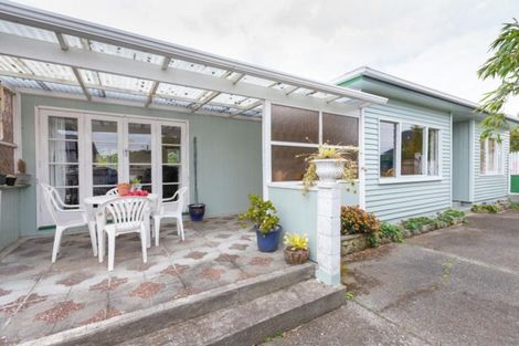 Photo of property in 2a Karu Crescent, Waikanae, 5036