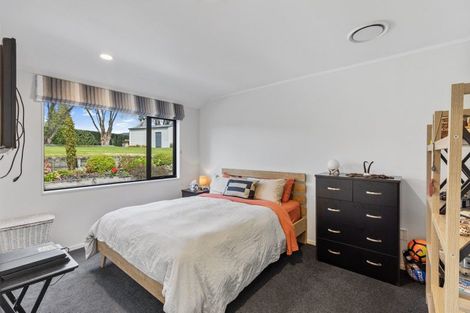 Photo of property in 135r Waikite Road, Welcome Bay, Tauranga, 3175