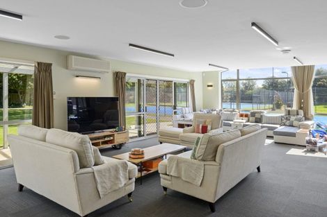 Photo of property in 280 Queen Elizabeth Ii Drive, Mairehau, Christchurch, 8052