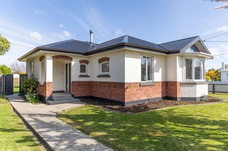 Photo of property in 30 Irving Street, Gore, 9710