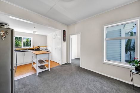 Photo of property in 74 Puriri Street, Hawera, 4610